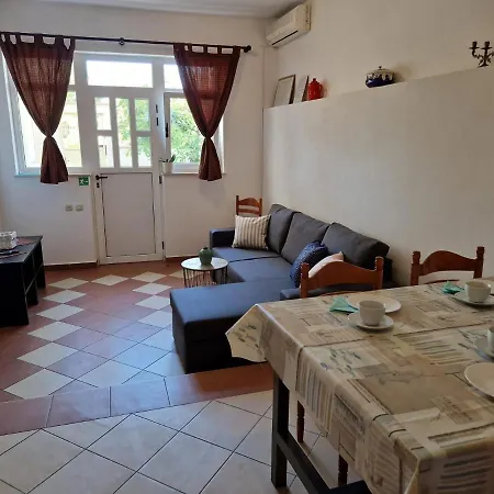 Apartment Sara Trogir