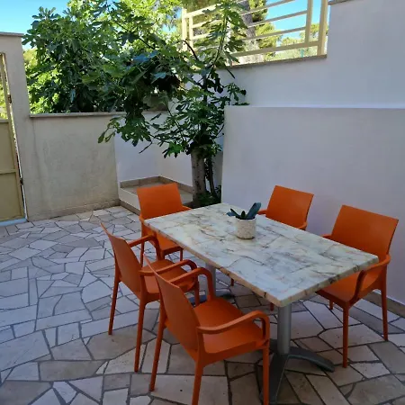 Apartment Sara