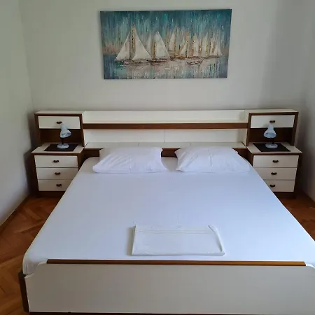 Sara Apartment