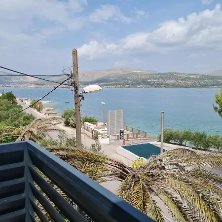 Sara * Trogir