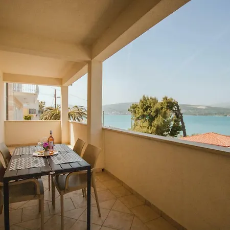 Sara Apartment Trogir
