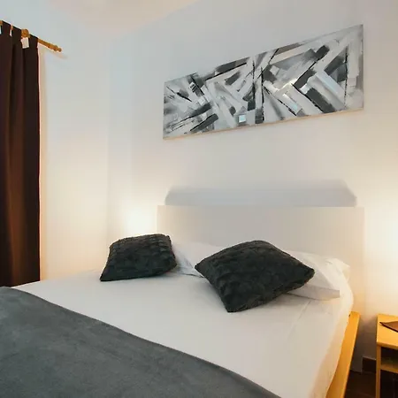 Sara Apartment Trogir