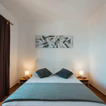 Apartment Sara Trogir