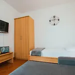 Apartamento Sara Trogir
