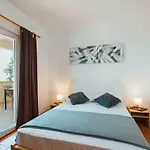 Sara Apartamento Trogir