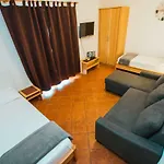 Apartamento Sara *